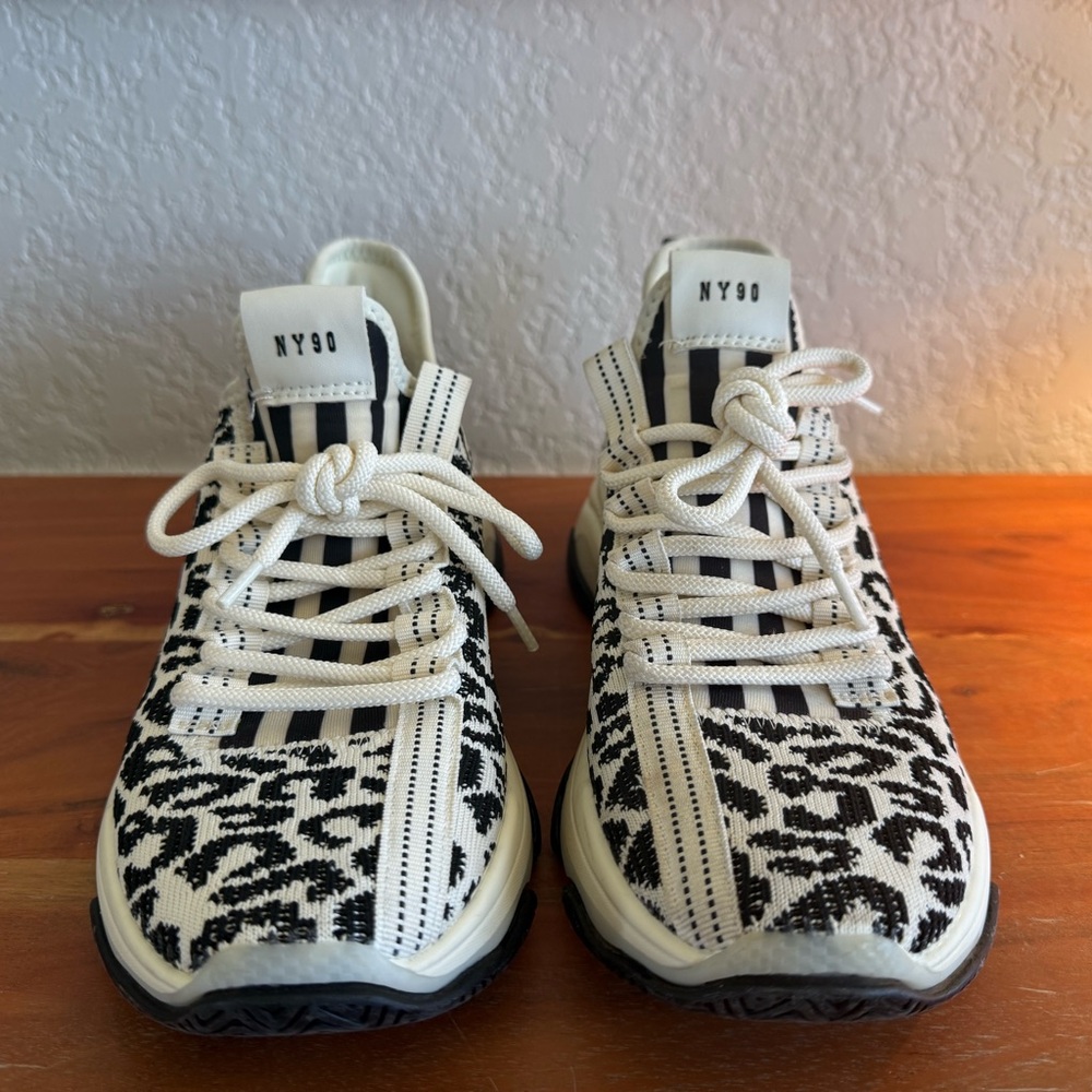 Steve Madden Black and White Knit Sneakers - Picture 1 of 7